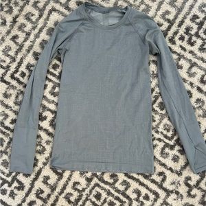 Run Swiftly long Sleeve